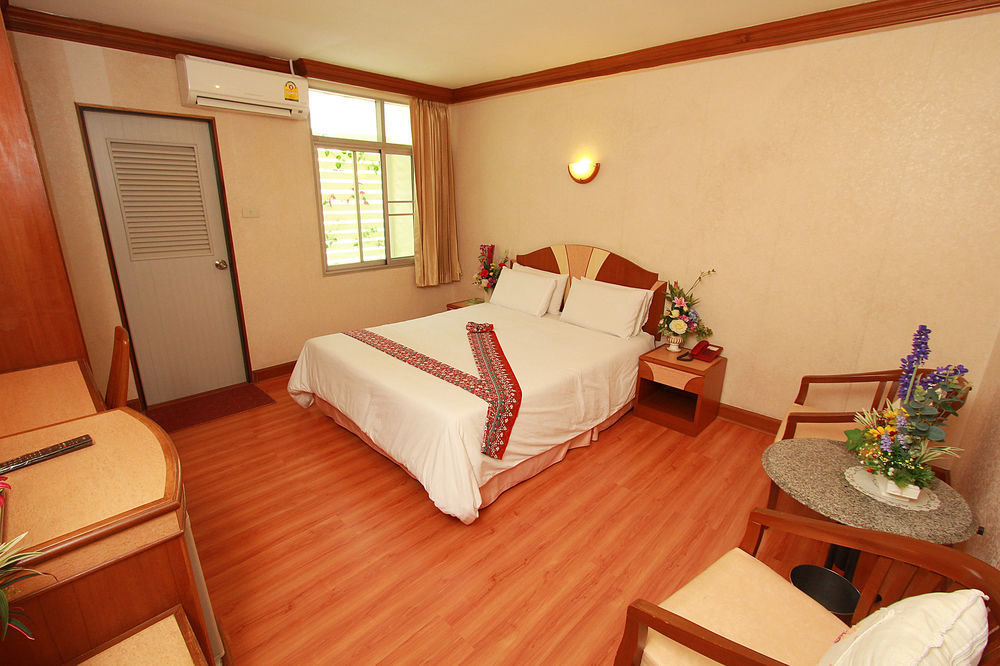 Sakol Hotel Hat Yai Buitenkant foto