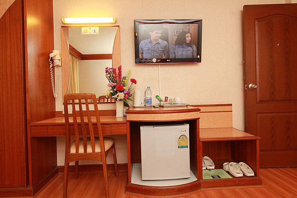 Sakol Hotel Hat Yai Buitenkant foto