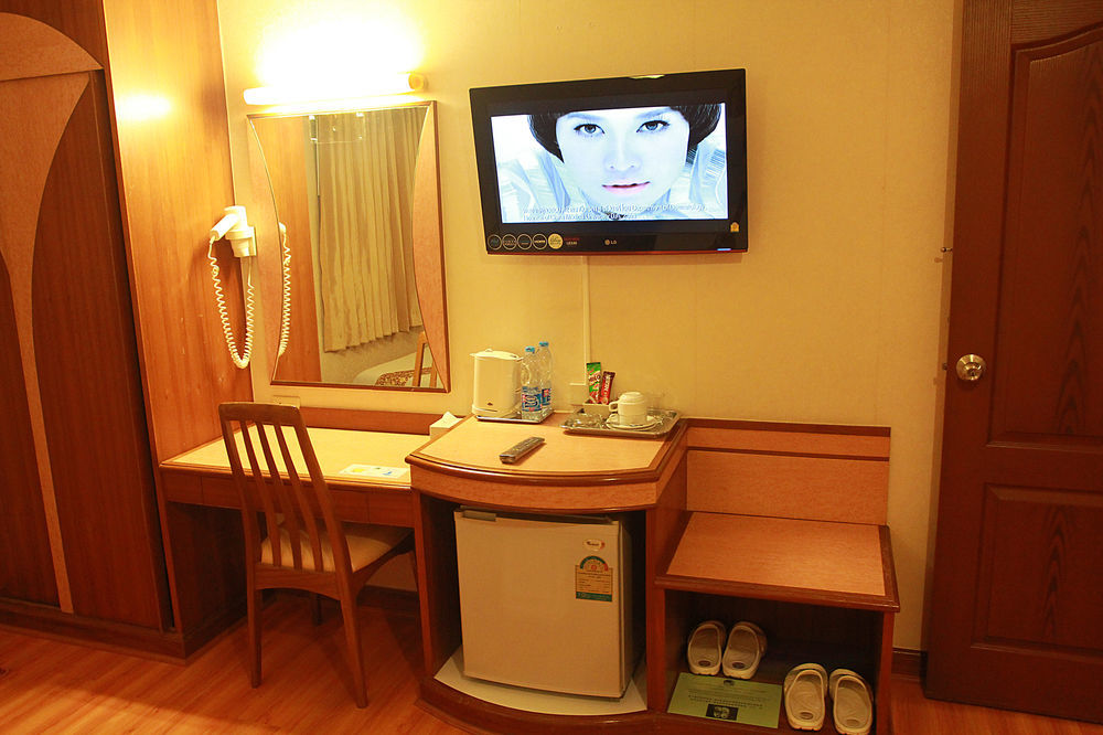 Sakol Hotel Hat Yai Buitenkant foto