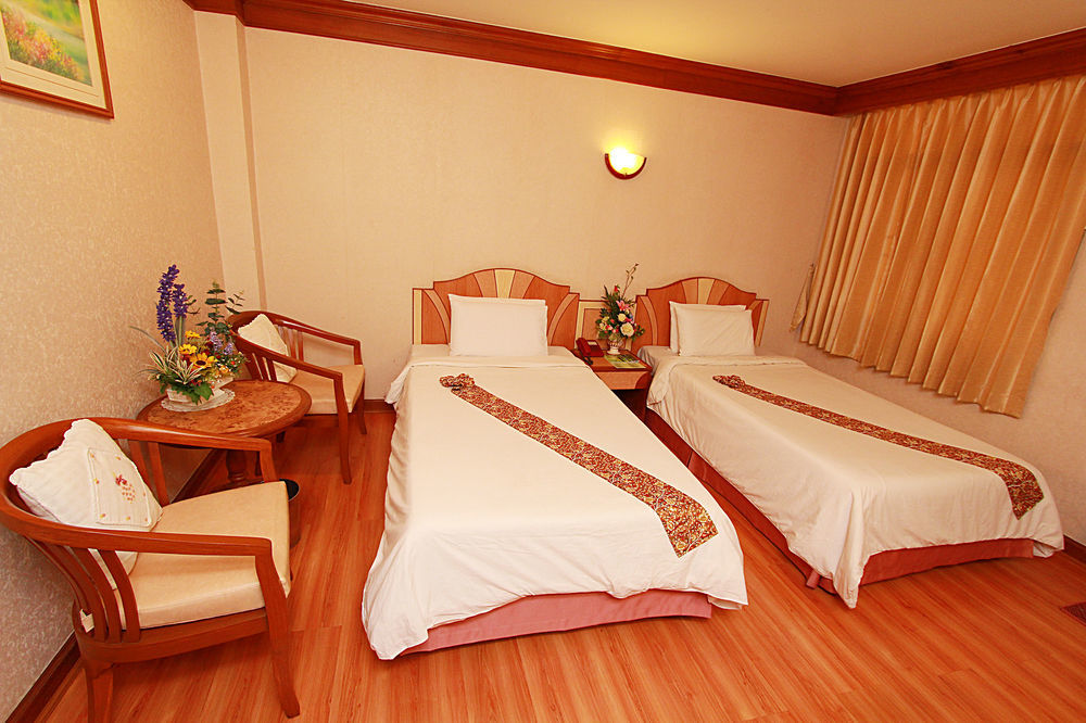 Sakol Hotel Hat Yai Buitenkant foto